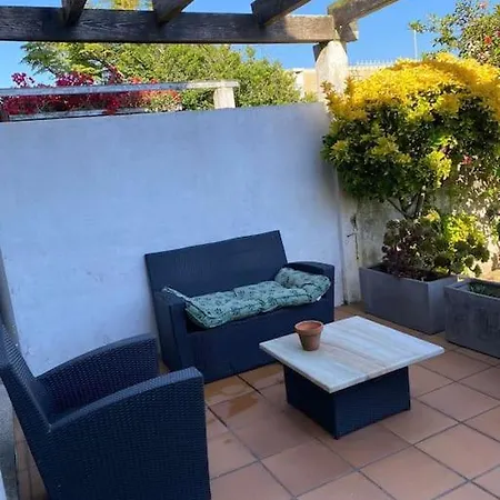 Apartment House In Prime Location! *
