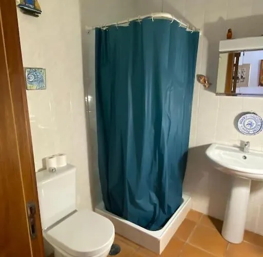 House In Prime Location! * Labruge